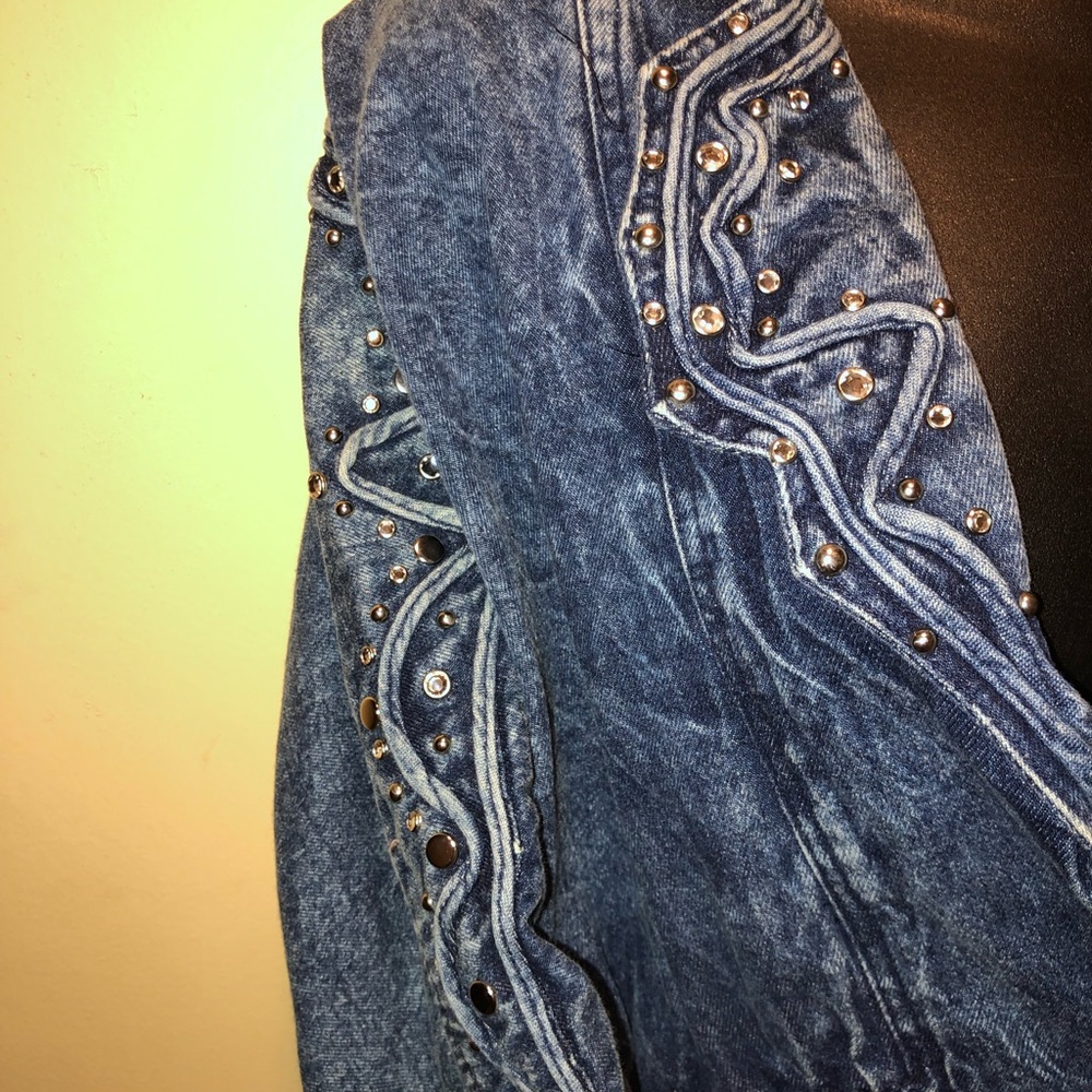 Jacket - Picture 4 of 4